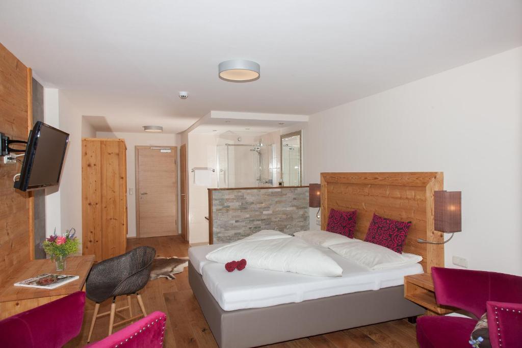 Hotel Garni Berghof Пертизау Стая снимка