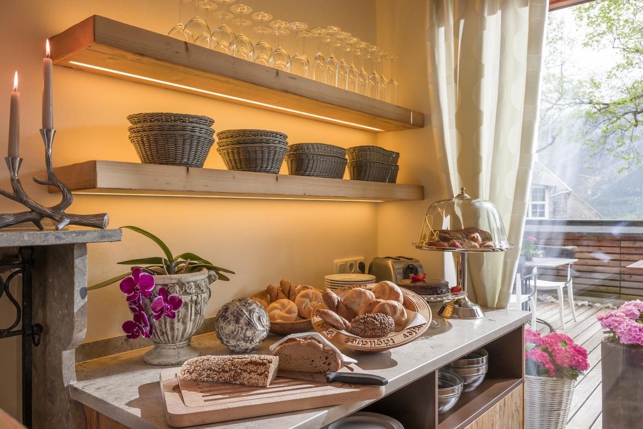 Hotel Garni Berghof Пертизау Екстериор снимка
