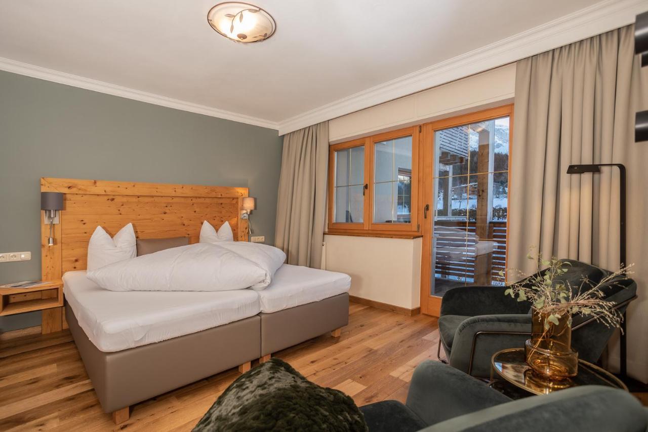 Hotel Garni Berghof Пертизау Екстериор снимка